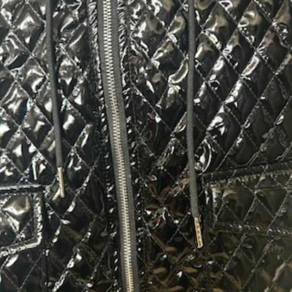 NWT Quilted Patent Leather Rain Coat Jacket With Pockets - Picture 10 of 14